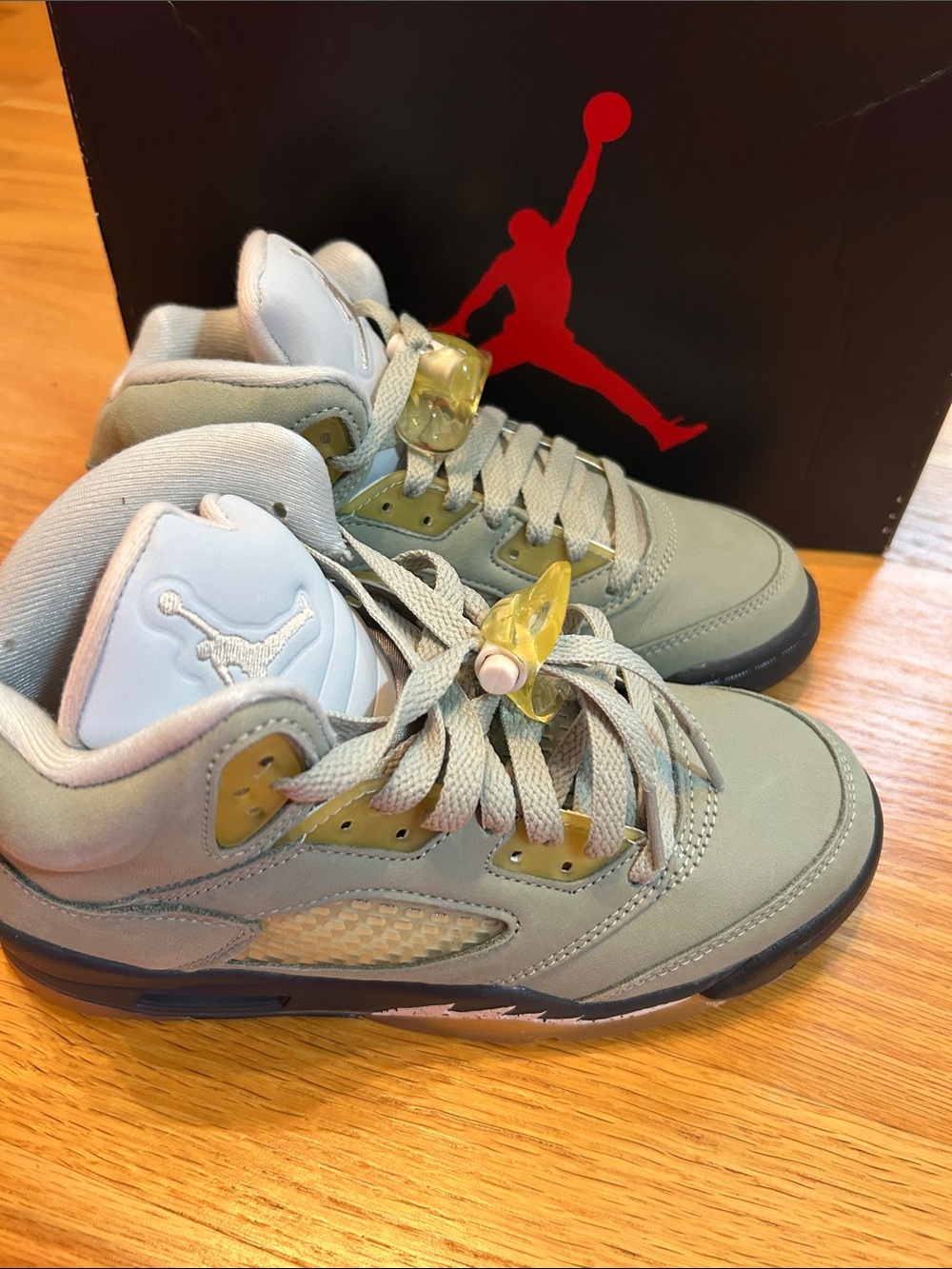 Jordan Kids Green Retro Basketball Sneakers